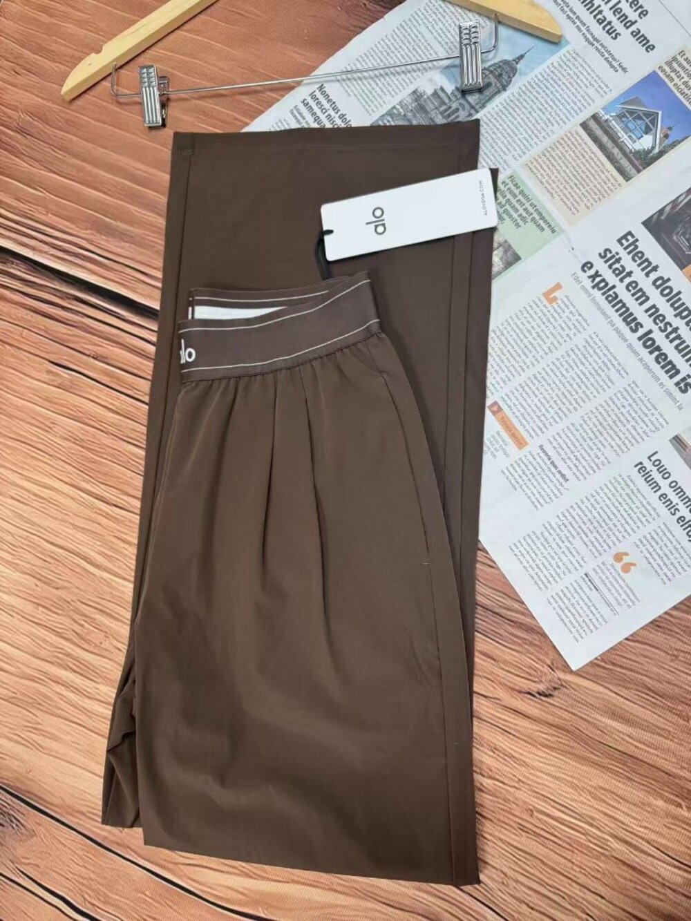 Brand New ALO Yoga Straight Leg Trousers, Coffee Brown🤲🤎Regular 30 inches - Picture 7 of 7